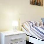 Elegante In Centro Storico - Vista Sul Corso Principale - Spazioso , Wifi Veloce, Posizione Apartament *